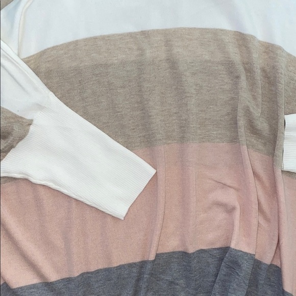 NWT Calvin Klein - turtleneck - Picture 2 of 4